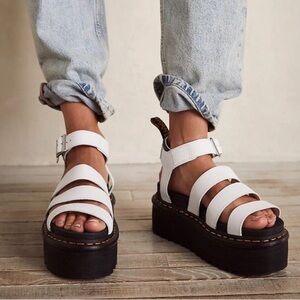 Dr. Marten's Women's Blaire Platform Hydro Leather Strap White Sandals Sz 8 NWOT